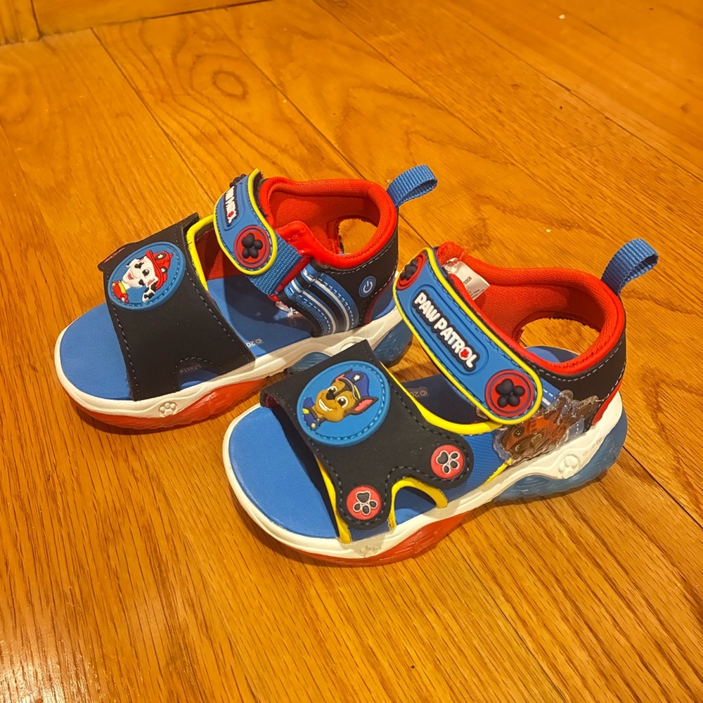 Paw Patrol LIGHT UP Boys Kids New Sandals Shoes